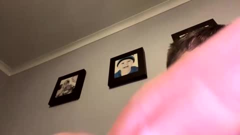 skuzzy25 online show from December 25, 2024, 8:28 pm