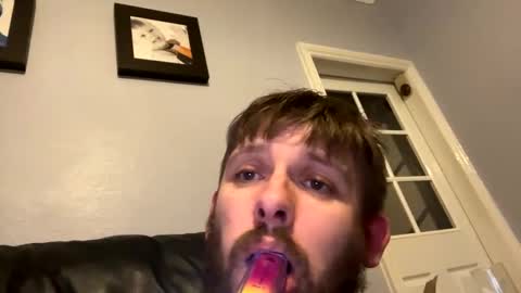 skuzzy25 online show from December 28, 2024, 4:19 am