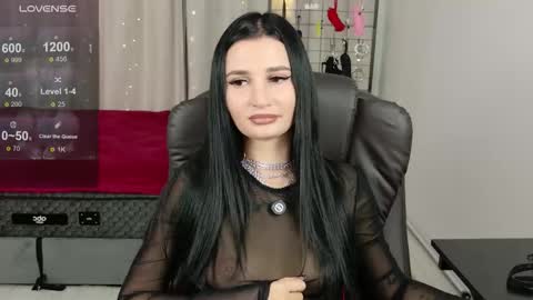 Snapshot of sky011fall chatting on September 16, 2025, 9:38 pm Eliza online show from September 16, 2025, 9:38 pm