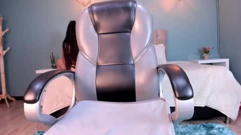 Hanna  online show from February 20, 2025, 9:22 am