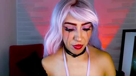 Snapshot of sky_girl1 chatting on December 10, 2024, 8:08 am Mile online show from December 10, 2024, 8:08 am