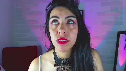Snapshot of sky_girl1 chatting on March 11, 2025, 10:51 am Mile online show from March 11, 2025, 10:51 am