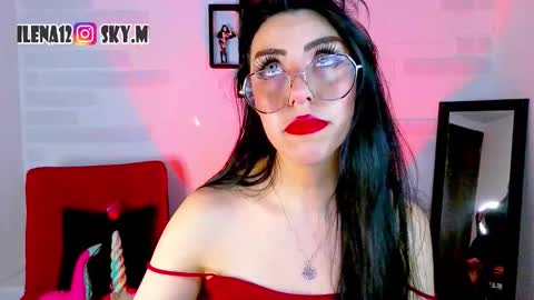 Snapshot of sky_girl1 chatting on September 14, 2025, 10:53 pm Mile online show from September 14, 2025, 10:53 pm