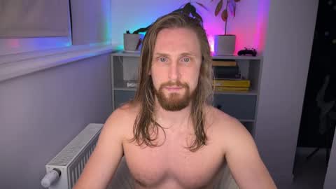 sky_guy25 online show from November 1, 2025, 9:06 pm