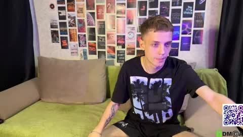 Snapshot of sky_hunter chatting on September 18, 2025, 10:17 am sky_hunter online show from September 18, 2025, 10:17 am