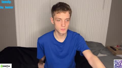 Snapshot of sky_hunter chatting on November 25, 2025, 2:50 pm sky_hunter online show from November 25, 2025, 2:50 pm