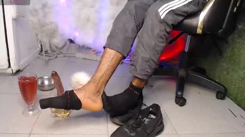 sky_walkerss online show from March 16, 2026, 1:55 am