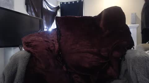 SKYLE   online show from September 25, 2025, 8:01 pm