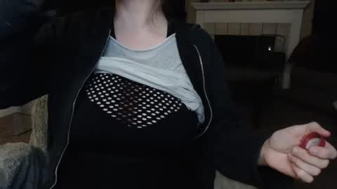 SKYLE   online show from April 5, 2026, 1:14 am