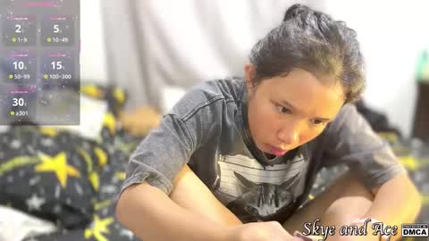 Skye and Ace online show from September 21, 2025, 11:56 am