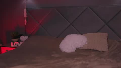 skylar426176 online show from April 2, 2026, 7:28 am