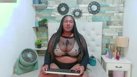 skyler_naomi online show from May 1, 2026, 1:59 pm