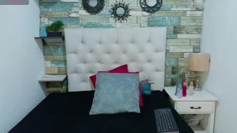 Snapshot of skyler_naomi chatting on June 2, 2026, 2:08 pm skyler_naomi online show from June 2, 2026, 2:08 pm