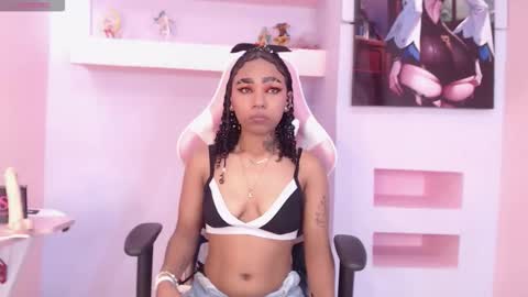 Snapshot of skylerbloom chatting on September 15, 2025, 3:06 am skylerbloom online show from September 15, 2025, 3:06 am