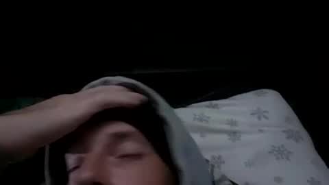 Snapshot of skyviper88 chatting on December 15, 2024, 4:18 am Sky Viper online show from December 15, 2024, 4:18 am