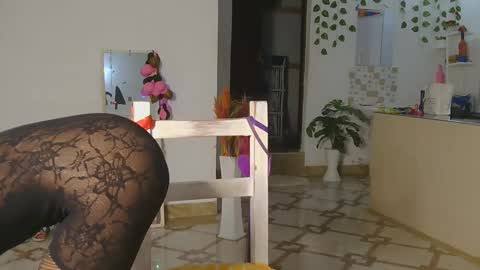 Bella online show from October 27, 2025, 2:15 am