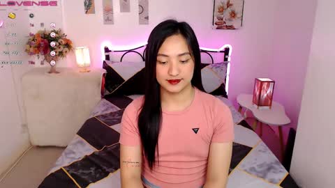 Queen Cyrine online show from February 17, 2025, 7:04 am