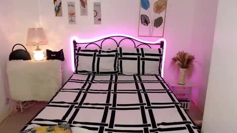 Queen Cyrine online show from January 16, 2026, 9:35 am