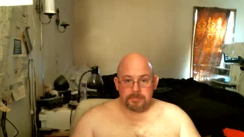 Snapshot of slavejim518 chatting on February 4, 2026, 3:29 pm slavejim online show from February 4, 2026, 3:29 pm