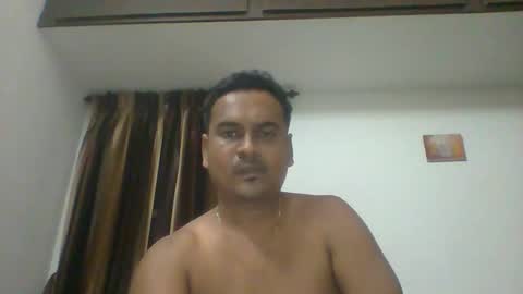 slaveqteguy online show from October 28, 2025, 5:15 pm