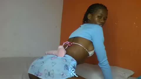 Snapshot of slaybby chatting on February 21, 2025, 5:20 pm Slaybby online show from February 21, 2025, 5:20 pm