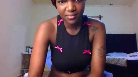 Snapshot of sleek_ass chatting on October 1, 2025, 7:14 am sleek_ass online show from October 1, 2025, 7:14 am