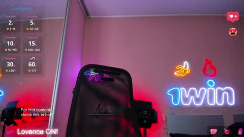 Slemgem Amy  friends online show from January 5, 2025, 9:59 am