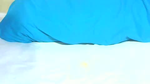 Snapshot of slendablack2023 chatting on November 16, 2025, 12:22 pm slendablack2023 online show from November 16, 2025, 12:22 pm