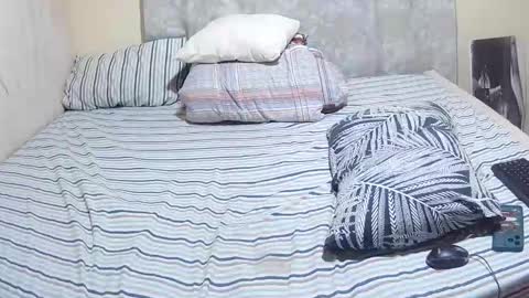 slender_sweetbabe online show from April 14, 2026, 1:17 pm