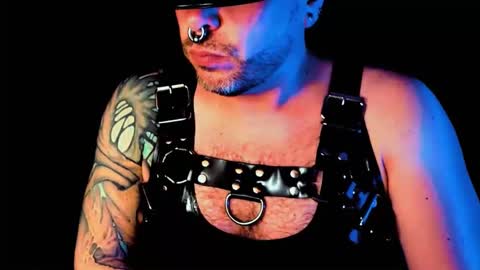 Slick online show from January 11, 2026, 5:23 am