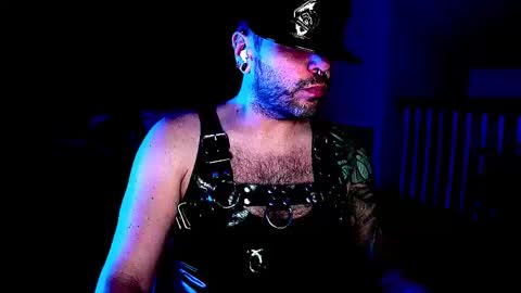 Slick online show from January 19, 2026, 4:05 am