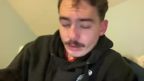 Snapshot of slickmass chatting on January 8, 2025, 1:11 am SlickMass online show from January 8, 2025, 1:11 am