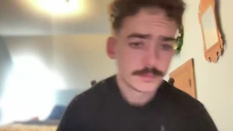 Snapshot of slickmass chatting on March 4, 2025, 1:34 am SlickMass online show from March 4, 2025, 1:34 am