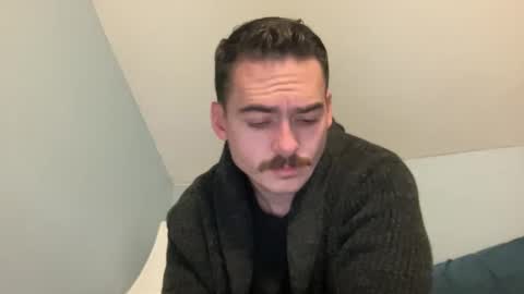 Snapshot of slickmass chatting on November 5, 2025, 5:02 pm SlickMass online show from November 5, 2025, 5:02 pm