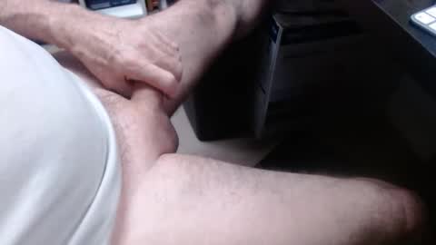 sliderguy699 online show from February 17, 2026, 11:50 am