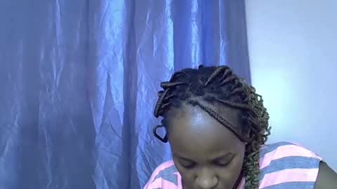 Alicia online show from December 16, 2025, 2:49 am