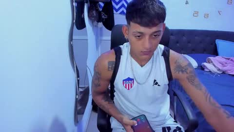 slim_master12 online show from December 31, 2024, 8:59 am