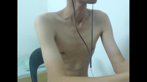 slimboner89 online show from January 12, 2025, 12:55 pm