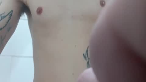 Snapshot of slimjpickin chatting on February 2, 2025, 3:49 pm slimjpickin online show from February 2, 2025, 3:49 pm