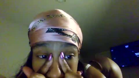 Snapshot of slimmmgooodiexoxo chatting on December 19, 2024, 10:42 pm slimmmgooodiexoxo online show from December 19, 2024, 10:42 pm