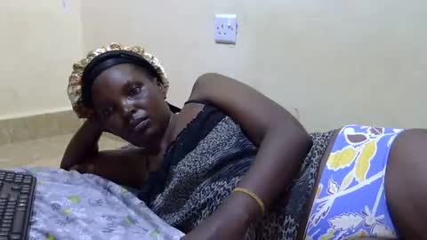 slimmygal online show from February 3, 2025, 2:25 am