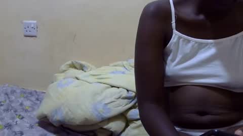 slimmygal online show from February 7, 2025, 1:43 pm