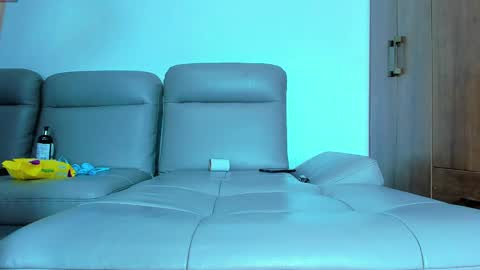 Shellsy  Jack AND THE GREAT Luis MODERATING  online show from January 18, 2025, 4:26 am