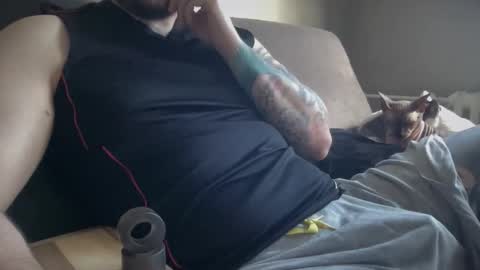 just chillin online show from September 29, 2025, 7:13 am