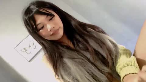 Snapshot of slut4attention chatting on June 5, 2026, 7:47 am slut4attention online show from June 5, 2026, 7:47 am