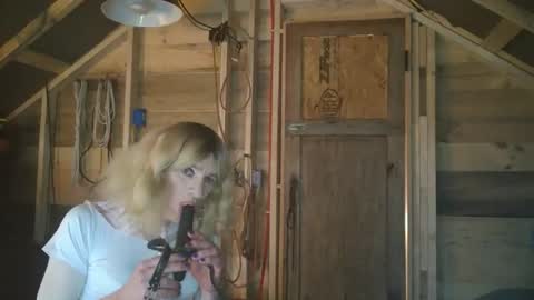 slutjennifertransxx online show from February 5, 2026, 3:11 am