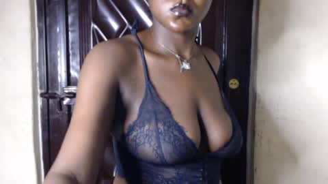 sluttx_choco online show from June 25, 2026, 5:12 am