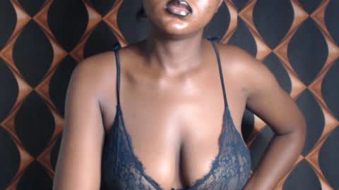 sluttx_choco online show from July 14, 2026, 7:52 pm