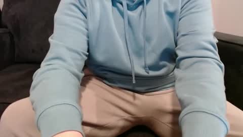 Snapshot of slutty_college_couple chatting on December 19, 2024, 11:35 pm slutty_college_couple online show from December 19, 2024, 11:35 pm