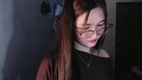 slutty_hannaxx online show from April 22, 2026, 2:36 am